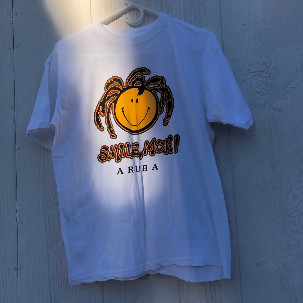 “Smile Mon” t-shirt